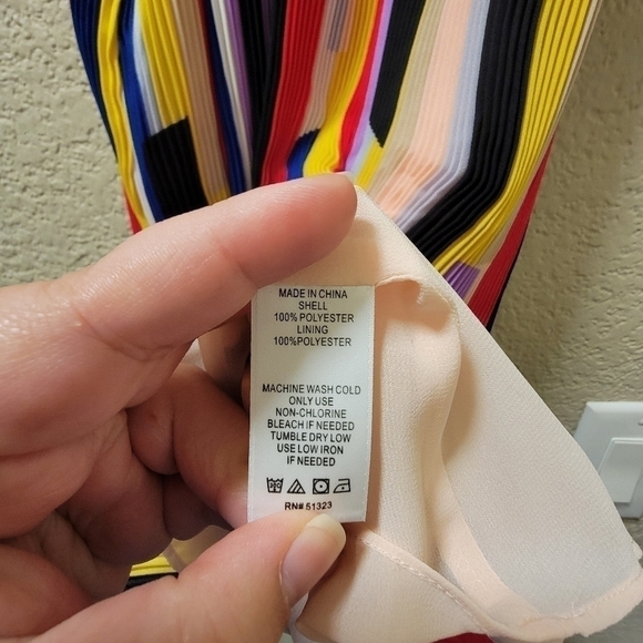 1 State multi colored blouse - Picture 3 of 4